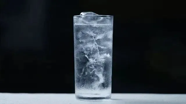 量子之舞,凝固于混沌边缘:多体系统如何抵御热寂,守护计算未来
