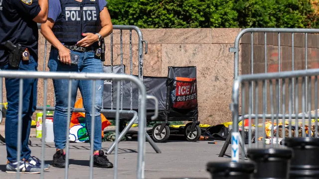 Andrew Arrabaca Ignites Device at 26 Federal Plaza, Injuring 2 | NewsBang